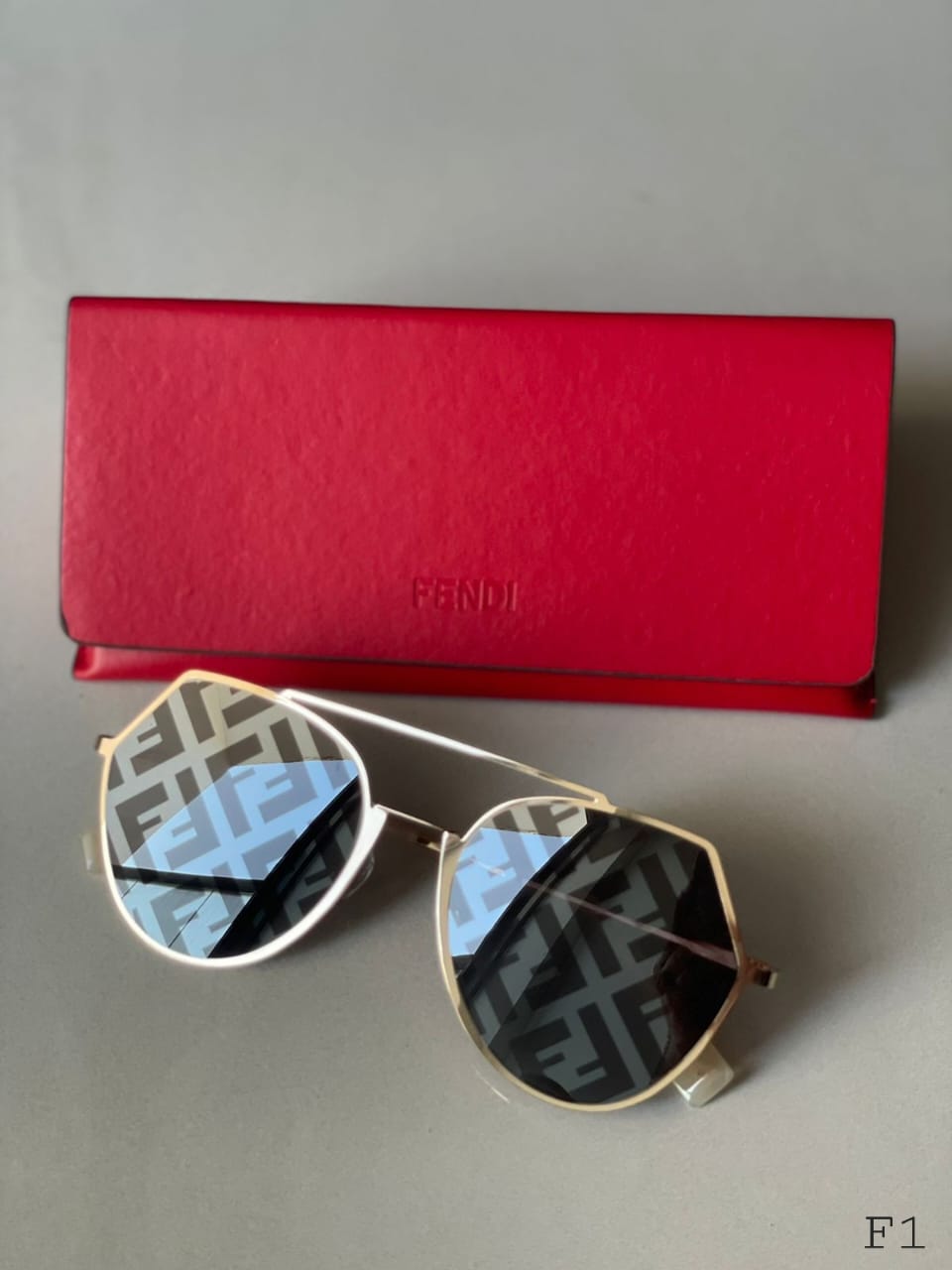 Fendi - Eyeline - Rectangular Sunglasses - Yellow - Sunglasses - Fendi  Eyewear - Avvenice